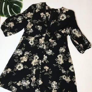 WinWin Black Floral Romper | 3/4 Sleeve V Neck Pleated Sheer Hem Romper | Size M
